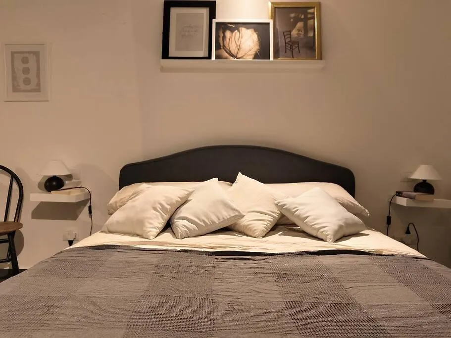 La Casa Sulla Collina - Apt. 2 Colonno 0*,  Италия